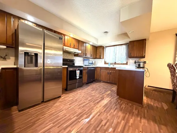 $269,900 | 613 Pennsylvania Avenue, Adrian, MN 56110