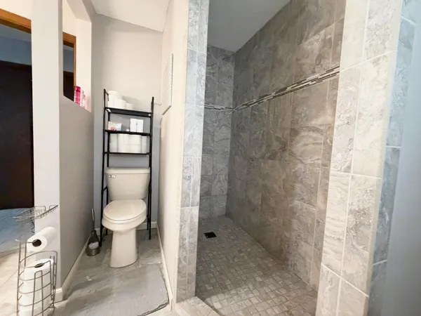 $269,900 | 613 Pennsylvania Avenue, Adrian, MN 56110