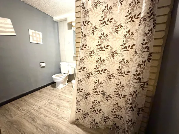 $269,900 | 613 Pennsylvania Avenue, Adrian, MN 56110