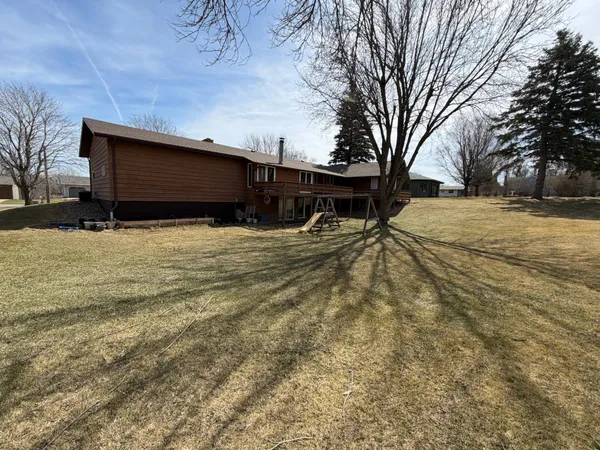 $269,900 | 613 Pennsylvania Avenue, Adrian, MN 56110