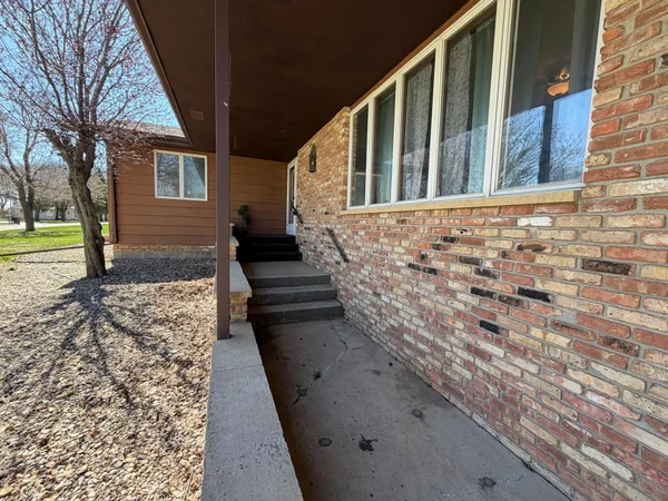 $269,900 | 613 Pennsylvania Avenue, Adrian, MN 56110