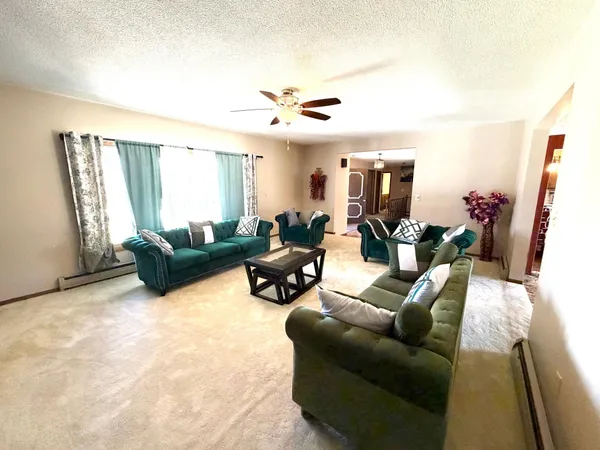 $269,900 | 613 Pennsylvania Avenue, Adrian, MN 56110