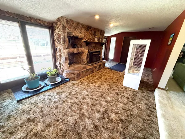$269,900 | 613 Pennsylvania Avenue, Adrian, MN 56110