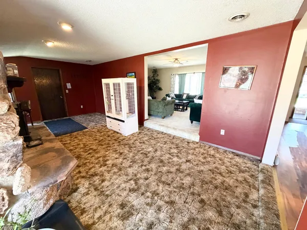 $269,900 | 613 Pennsylvania Avenue, Adrian, MN 56110