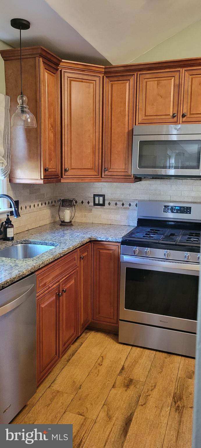 528 Cramer Avenue Beverly, NJ 08010 - Photo 15 of 24 Kitchen