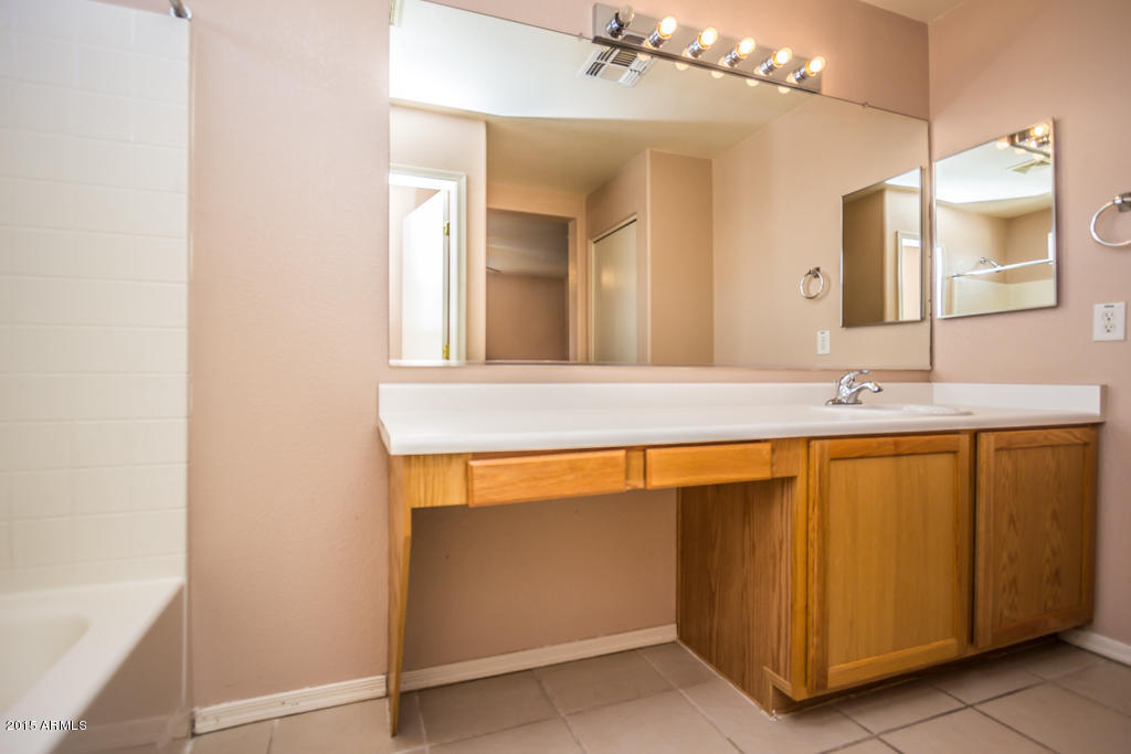 1428 East Bloch Road Phoenix, AZ 85040 - Photo 21 of 30 1428 E. Bloch Rd AZ-21