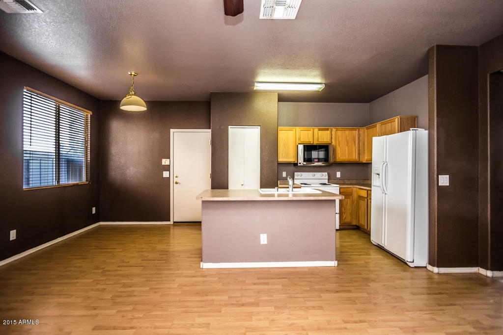 1428 East Bloch Road Phoenix, AZ 85040 - Photo 9 of 30 1428 E. Bloch Rd AZ-9