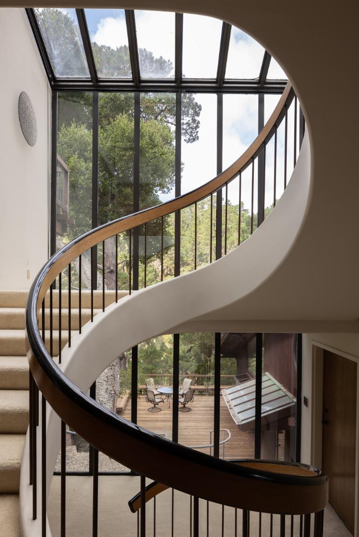 571 Viejo Road Carmel, CA 93923 - Photo 22 of 41 a view of staircase from a balcony