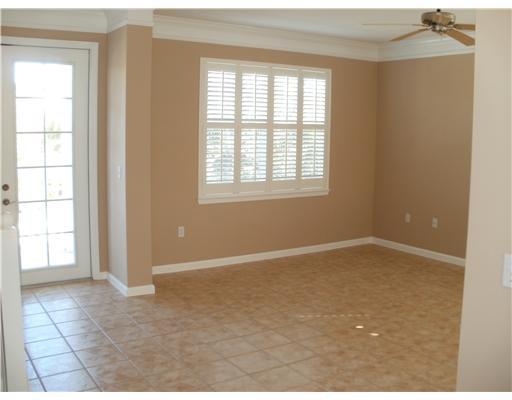 146 Aragon Way, Unit 101 Jupiter, FL 33458 - Photo 8 of 18 Additional Photo