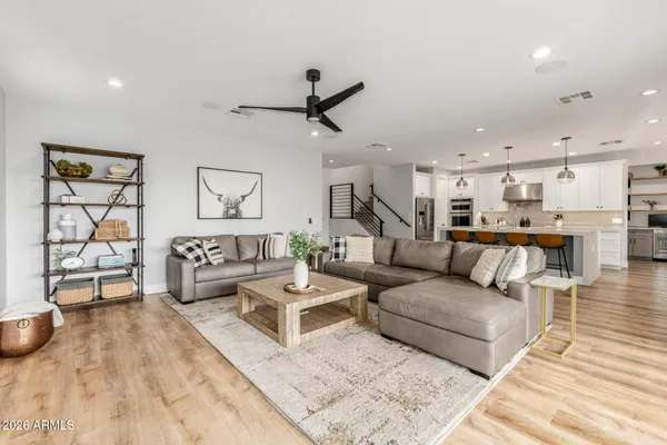 $1,630,000 | 2727 East Turney Avenue, Phoenix, AZ 85016