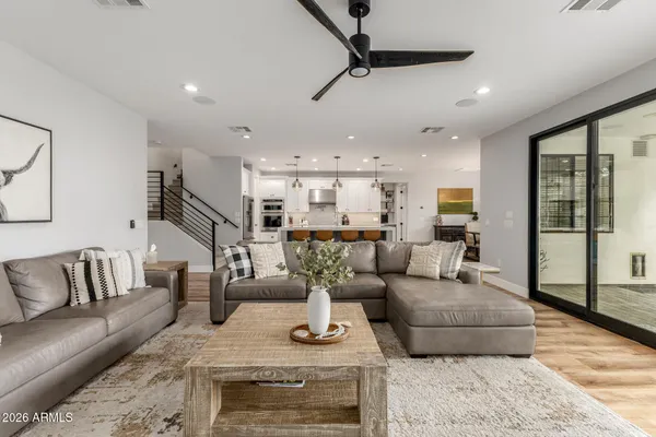 $1,630,000 | 2727 East Turney Avenue, Phoenix, AZ 85016