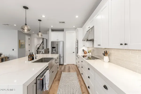 $1,630,000 | 2727 East Turney Avenue, Phoenix, AZ 85016