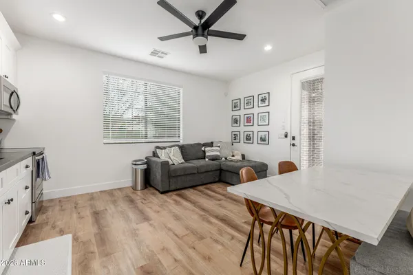 $1,630,000 | 2727 East Turney Avenue, Phoenix, AZ 85016