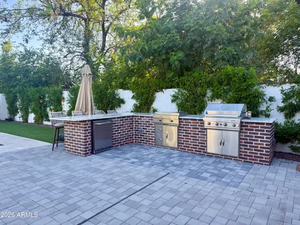 $1,630,000 | 2727 East Turney Avenue, Phoenix, AZ 85016