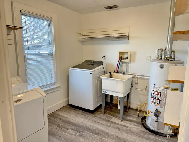 $1,600 | 4364 Avenue F Newport Mi 48166, Newport, MI 48166