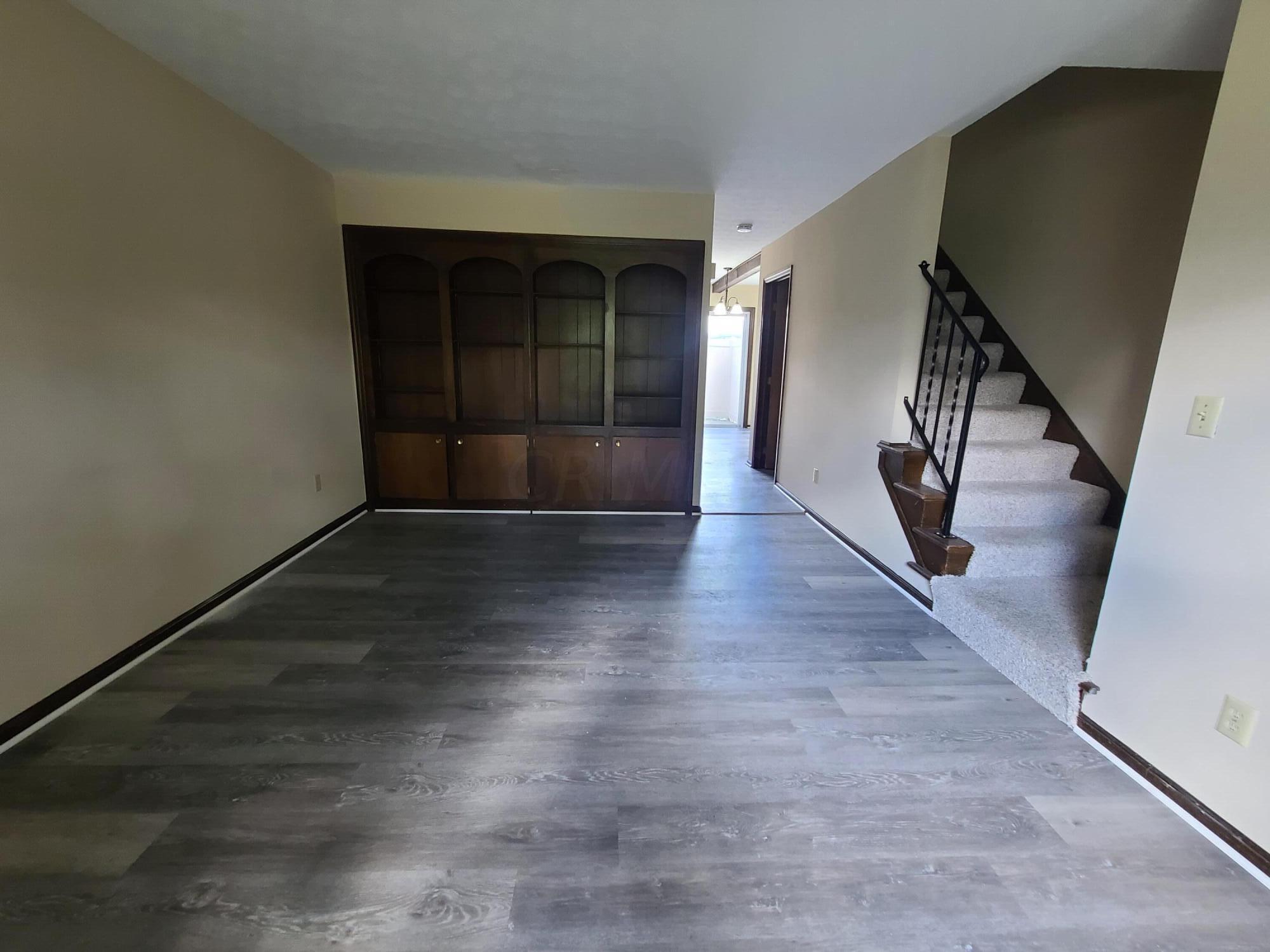 5076 Godown Road, Unit E Columbus, OH 43220 - Photo 2 of 19 20220926_124648
