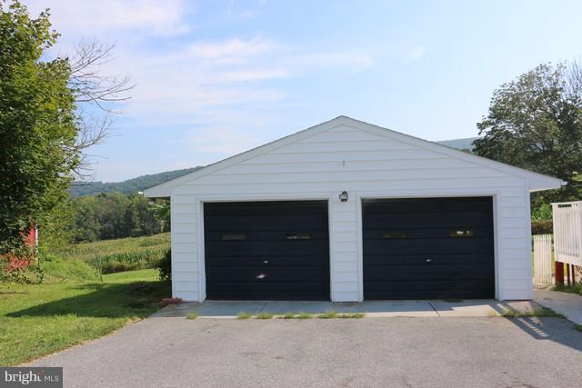 9005 Hollow Road Middletown, MD 21769 - Photo 2 of 12 Exterior (General)