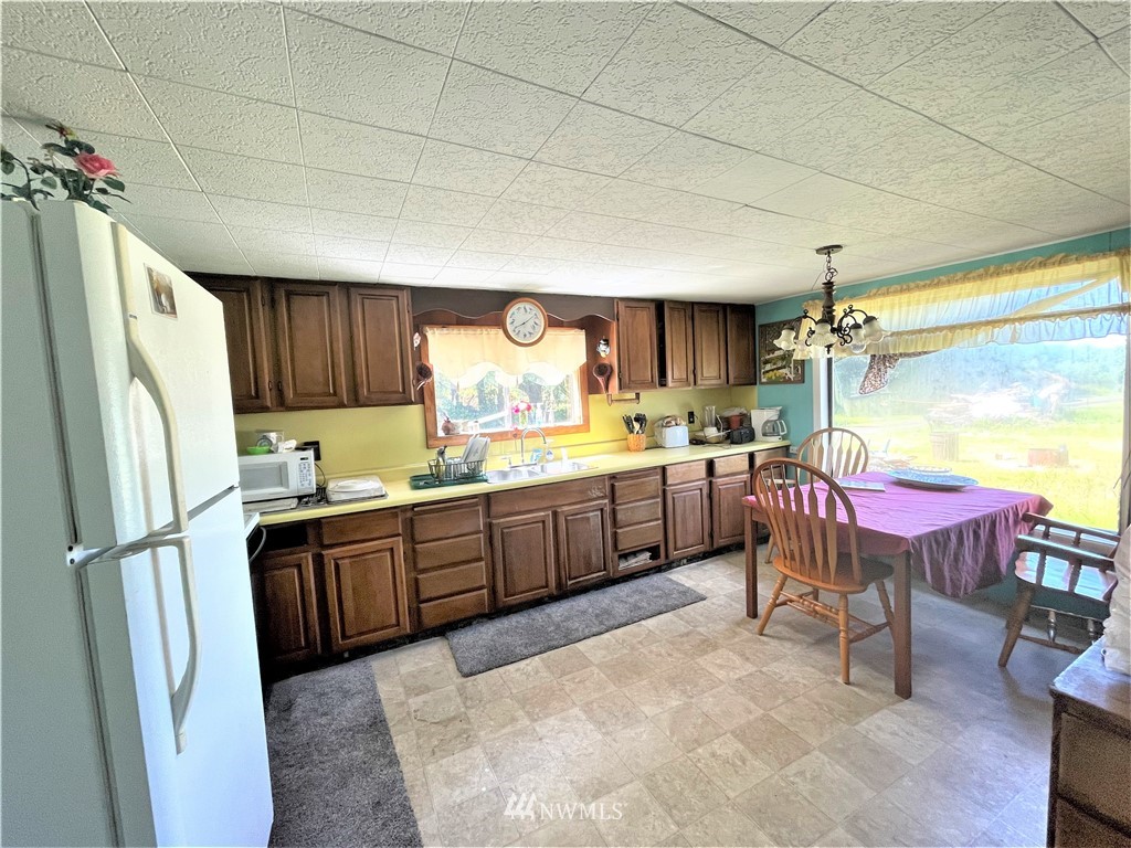 65 Chickamin Road Ocean Shores, WA 98569 - Photo 3 of 19