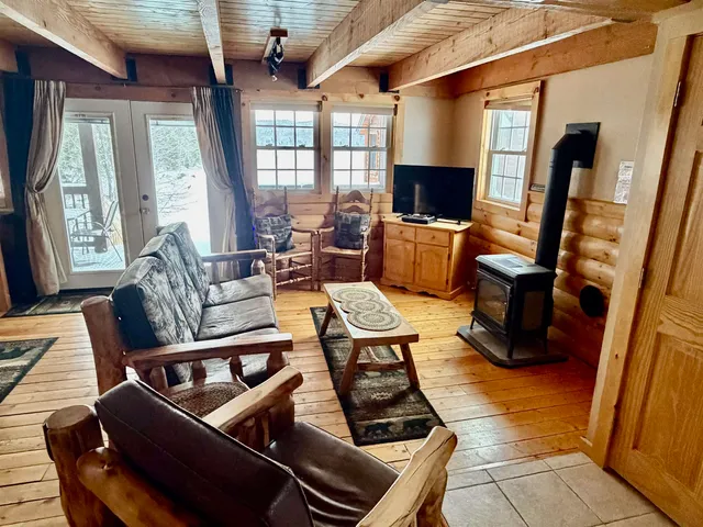 $649,000 | 75 Timberland Road, Pittsburg, NH 03592