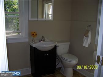 24 Old Friedensburg Road Reading, PA 19606 - Photo 5 of 5 Bathroom