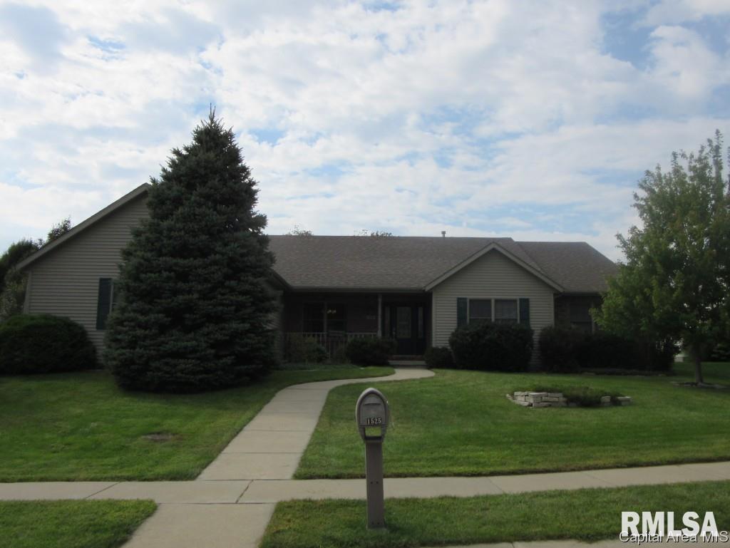 1525 Hosta Street Springfield, IL 62712 - Photo 1 of 26