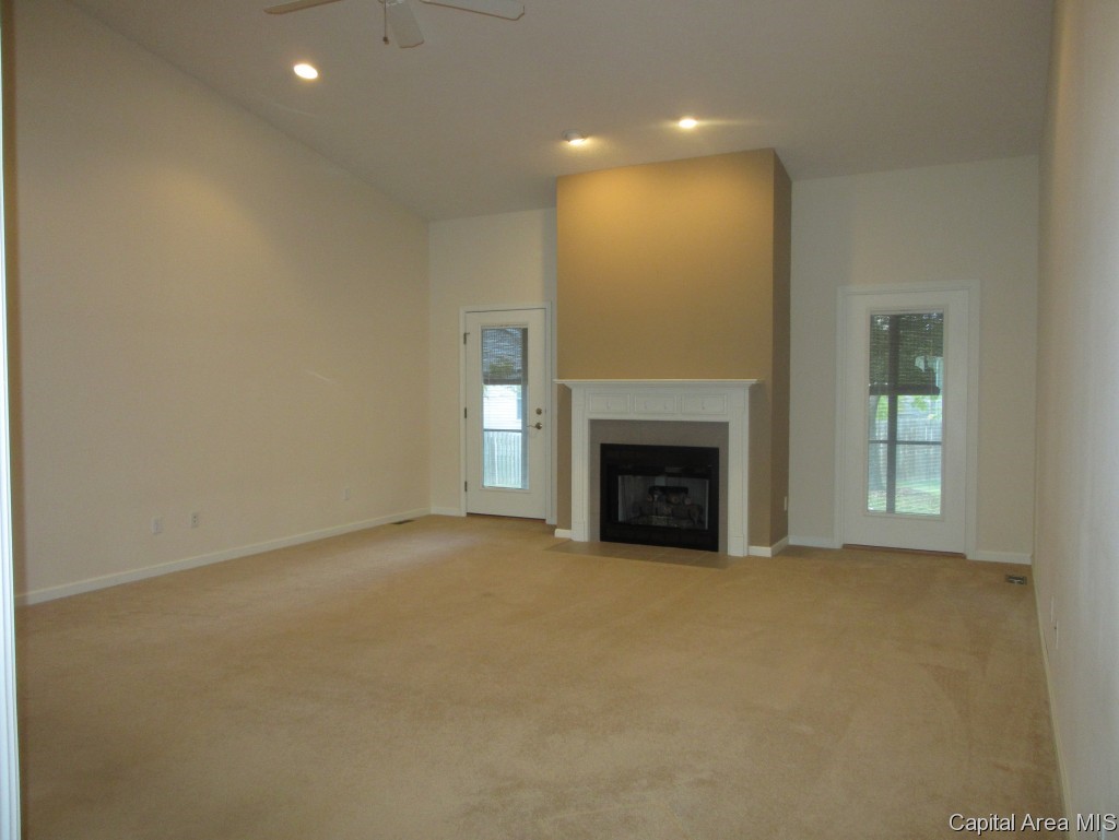 1525 Hosta Street Springfield, IL 62712 - Photo 5 of 26