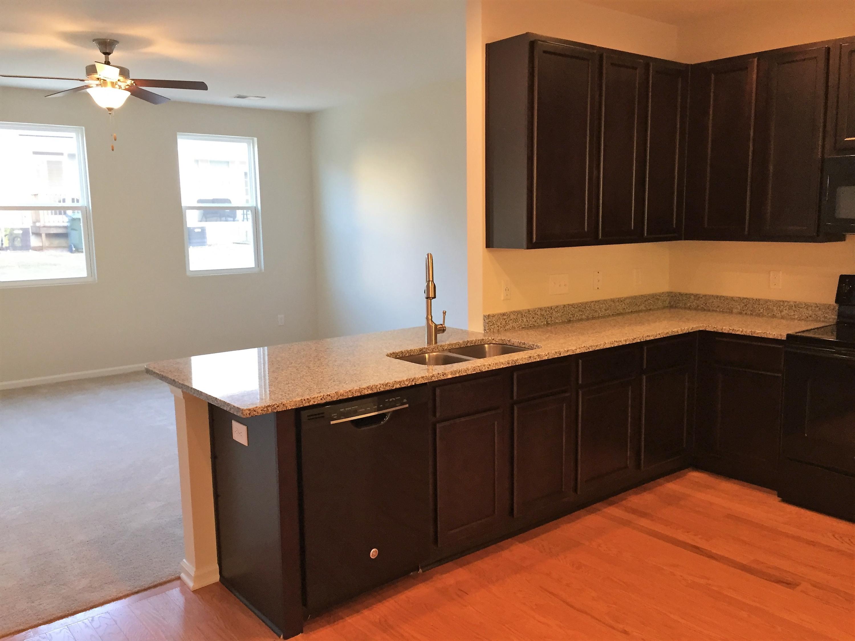 366 Flyway Road Goose Creek, SC 29445 - Photo 4 of 18 366 Flyway Kitchen