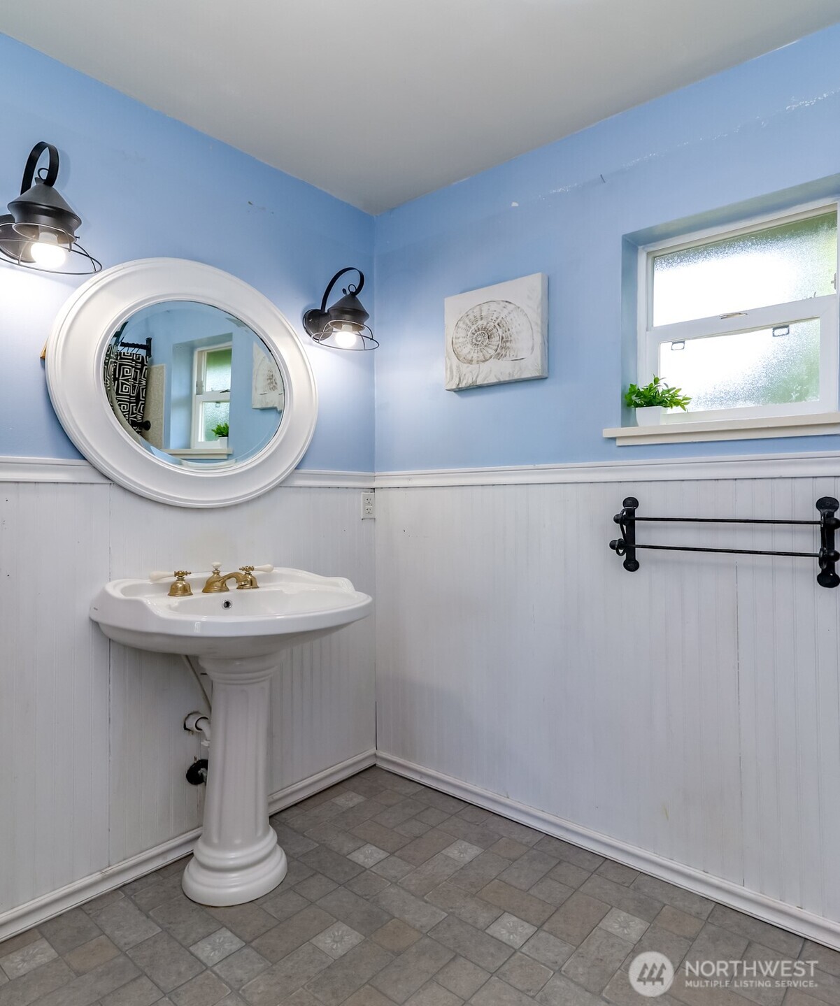 3418 Petersville Road Northeast Bremerton, WA 98310 - Photo 10 of 22