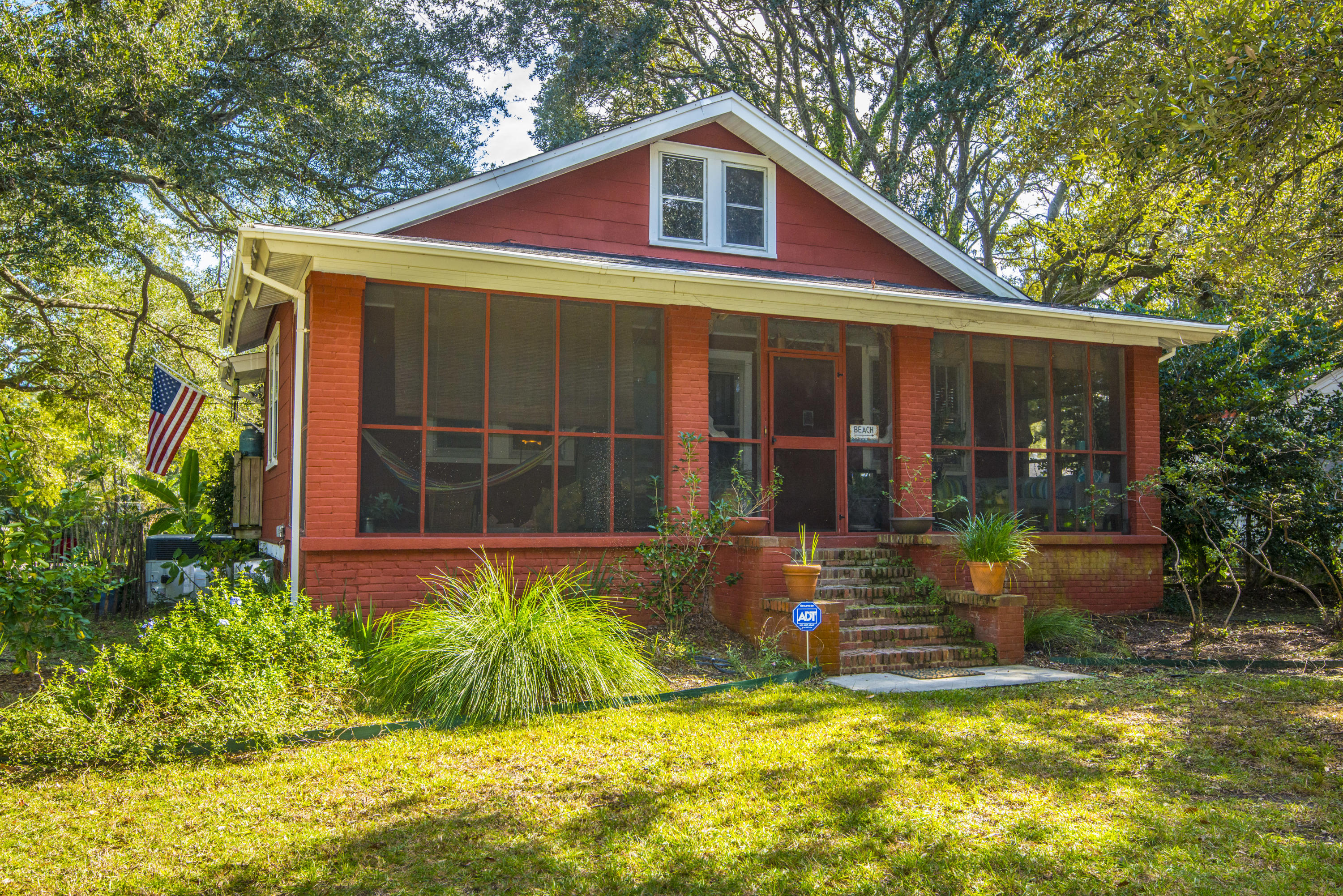 1548 Folly Road Charleston, SC 29412 - Photo 2 of 64 _DSC3479