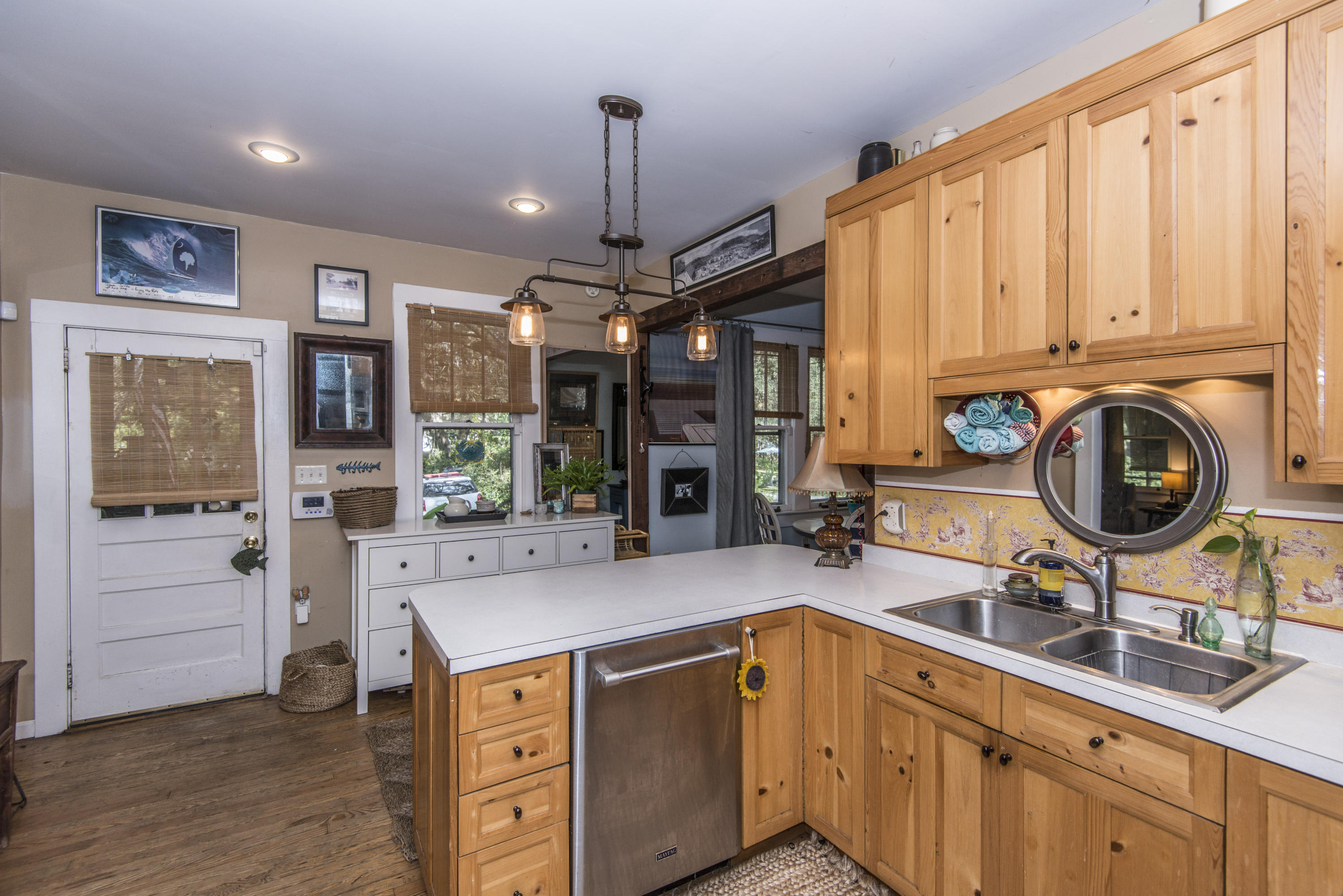 1548 Folly Road Charleston, SC 29412 - Photo 22 of 64 _DSC3542