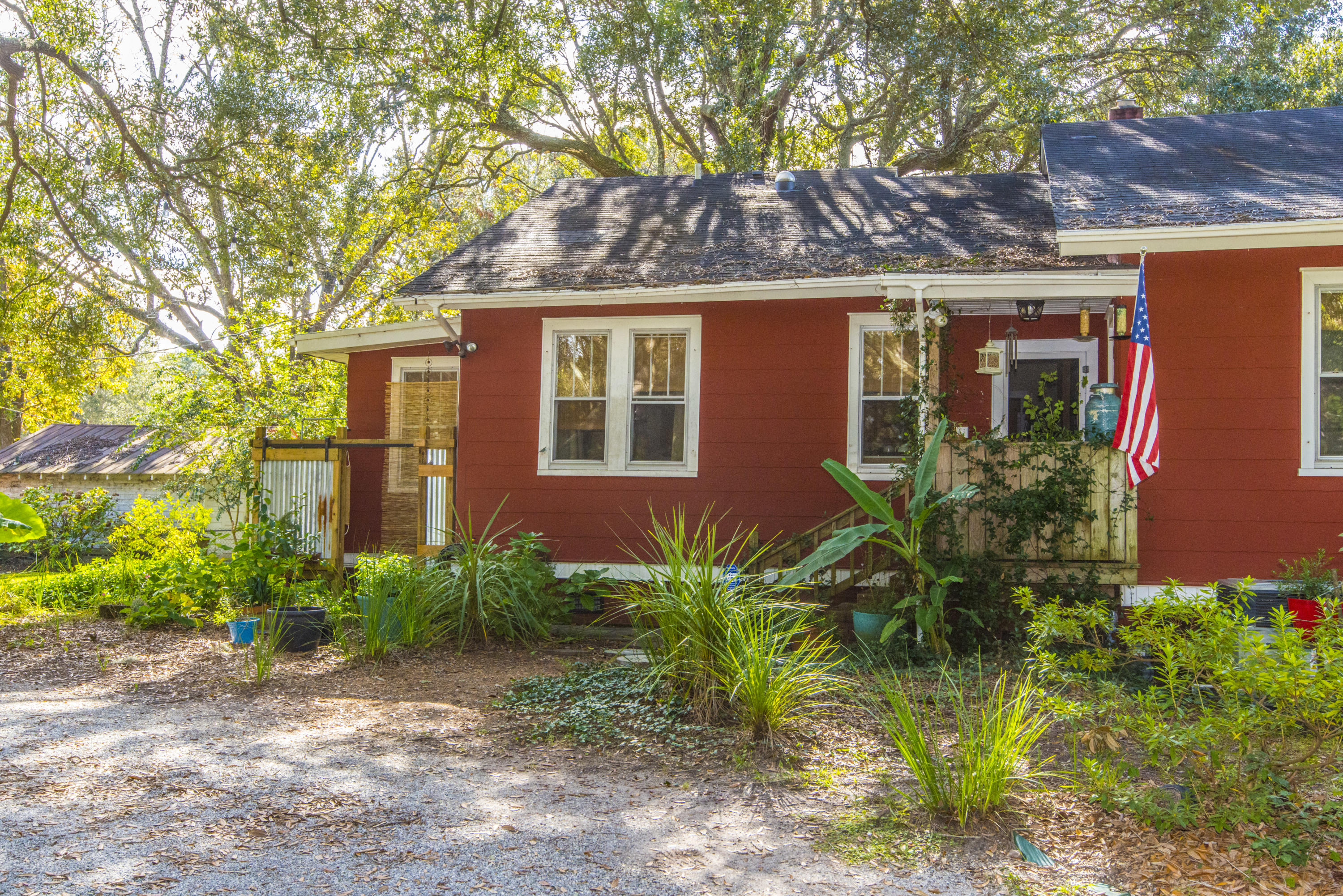 1548 Folly Road Charleston, SC 29412 - Photo 6 of 64 _DSC3482