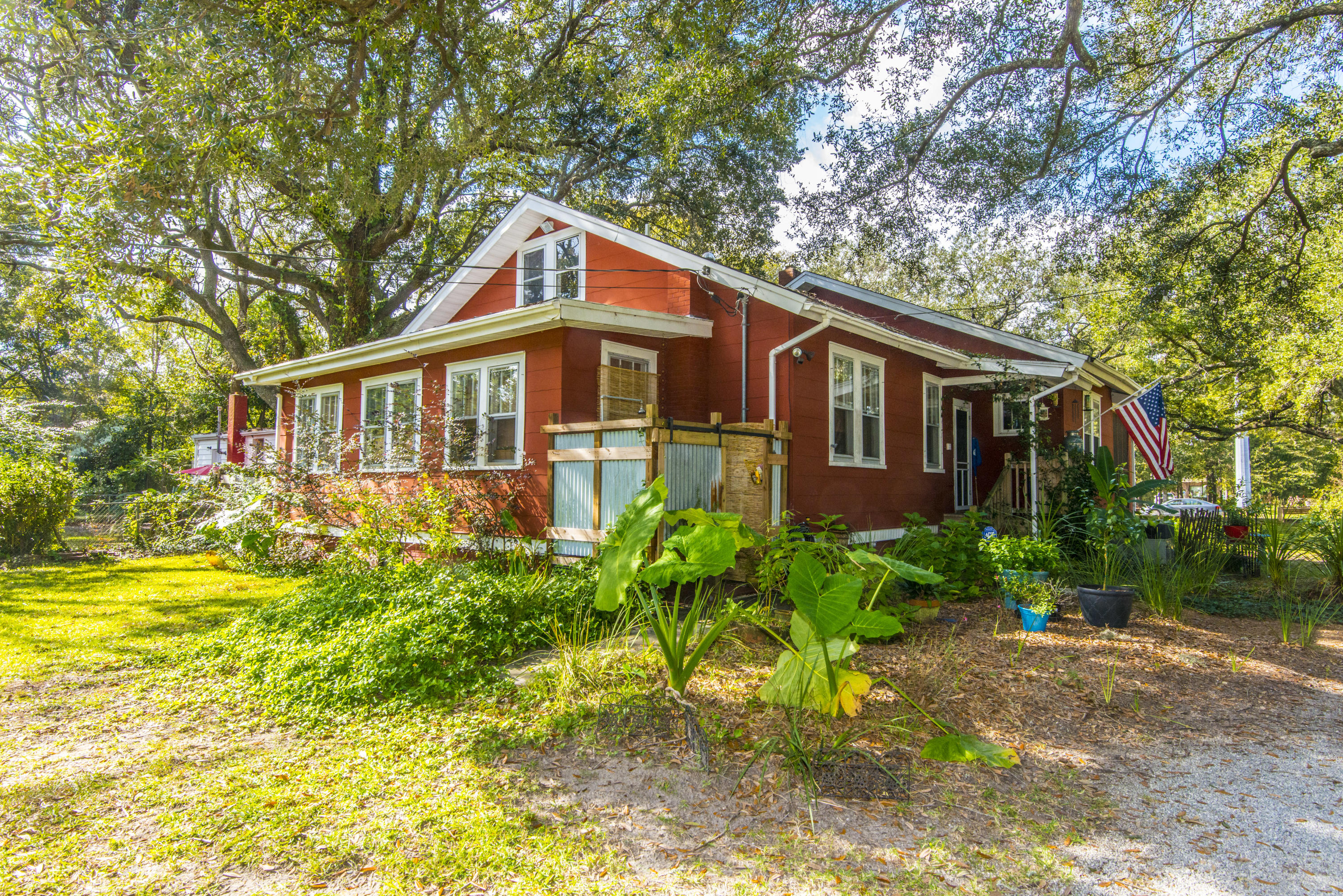 1548 Folly Road Charleston, SC 29412 - Photo 8 of 64 _DSC3485