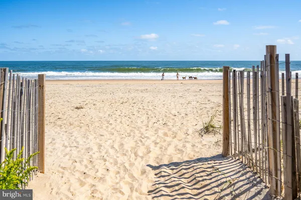 $6,000,000 | 39687 Sandpiper Lane, Bethany Beach, DE 19930