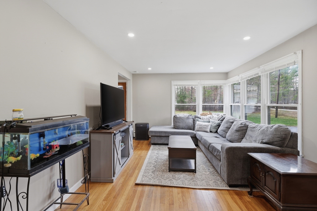 218 Airport Road Gardner, MA 01440 - Photo 8 of 42