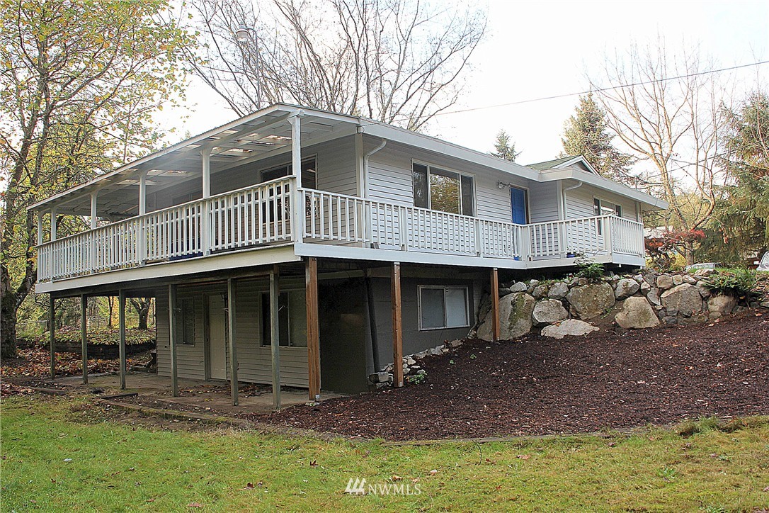 9440 Olalla Valley Road Southeast Port Orchard, WA 98367 - Photo 2 of 20 Gallery Image 2