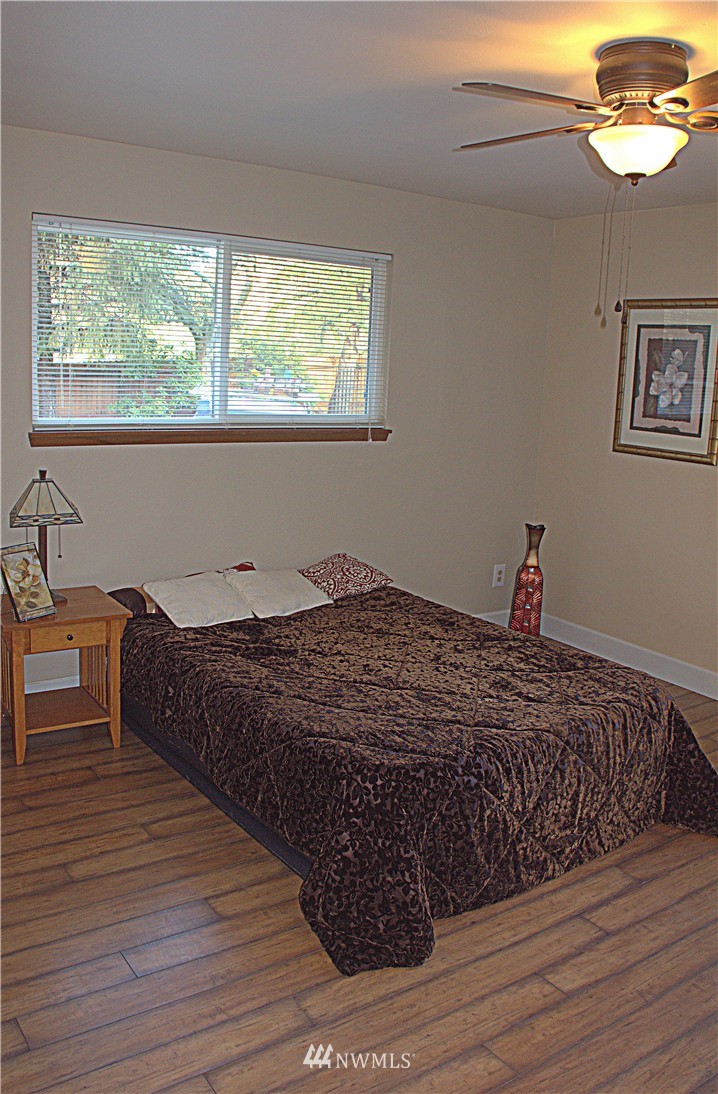 9440 Olalla Valley Road Southeast Port Orchard, WA 98367 - Photo 12 of 20 Gallery Image 12