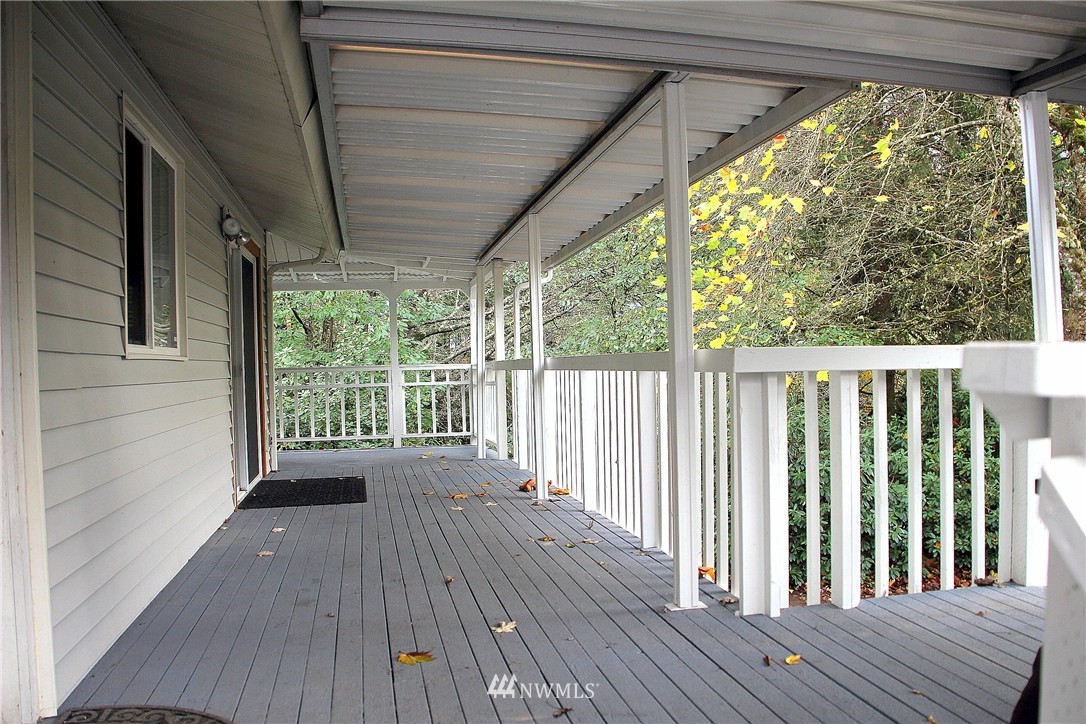 9440 Olalla Valley Road Southeast Port Orchard, WA 98367 - Photo 3 of 20 Gallery Image 3