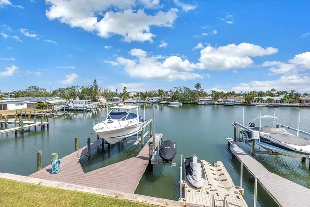 $995,000 | 100 Windrush Boulevard, Unit 1, Indian Rocks Beach, FL 33785