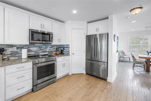 $995,000 | 100 Windrush Boulevard, Unit 1, Indian Rocks Beach, FL 33785