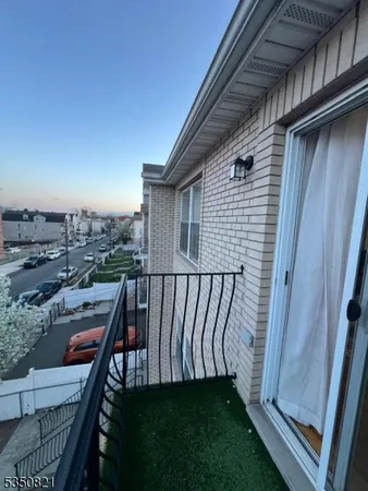 $2,800 | 89 Chadwick Avenue, Unit 3, Newark, NJ 07108