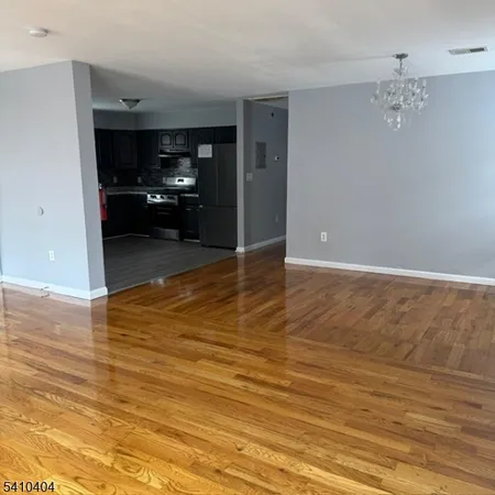 $2,800 | 89 Chadwick Avenue, Unit 3, Newark, NJ 07108