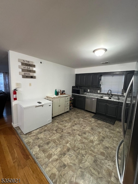 89 Chadwick Avenue, Unit 2 Newark, NJ 07108 - Photo 4 of 21