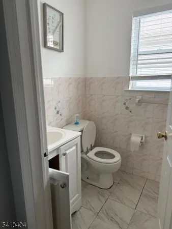 $2,800 | 89 Chadwick Avenue, Unit 3, Newark, NJ 07108