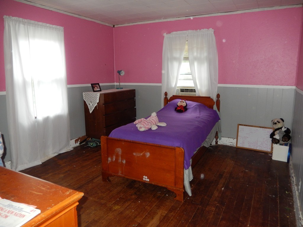 133 Draper Street Springfield, MA 01108 - Photo 12 of 17