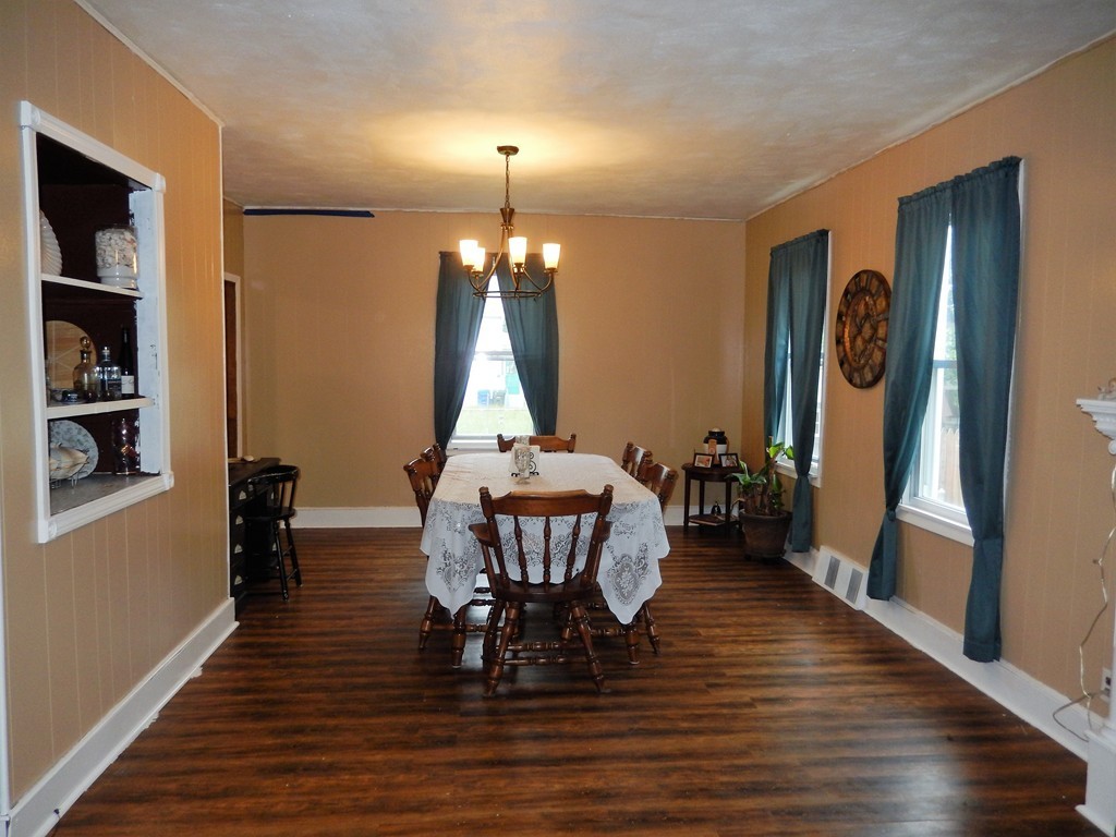 133 Draper Street Springfield, MA 01108 - Photo 5 of 17