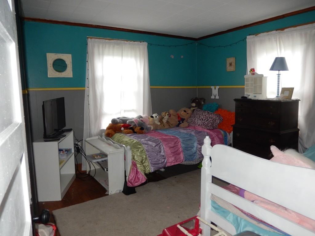 133 Draper Street Springfield, MA 01108 - Photo 10 of 17