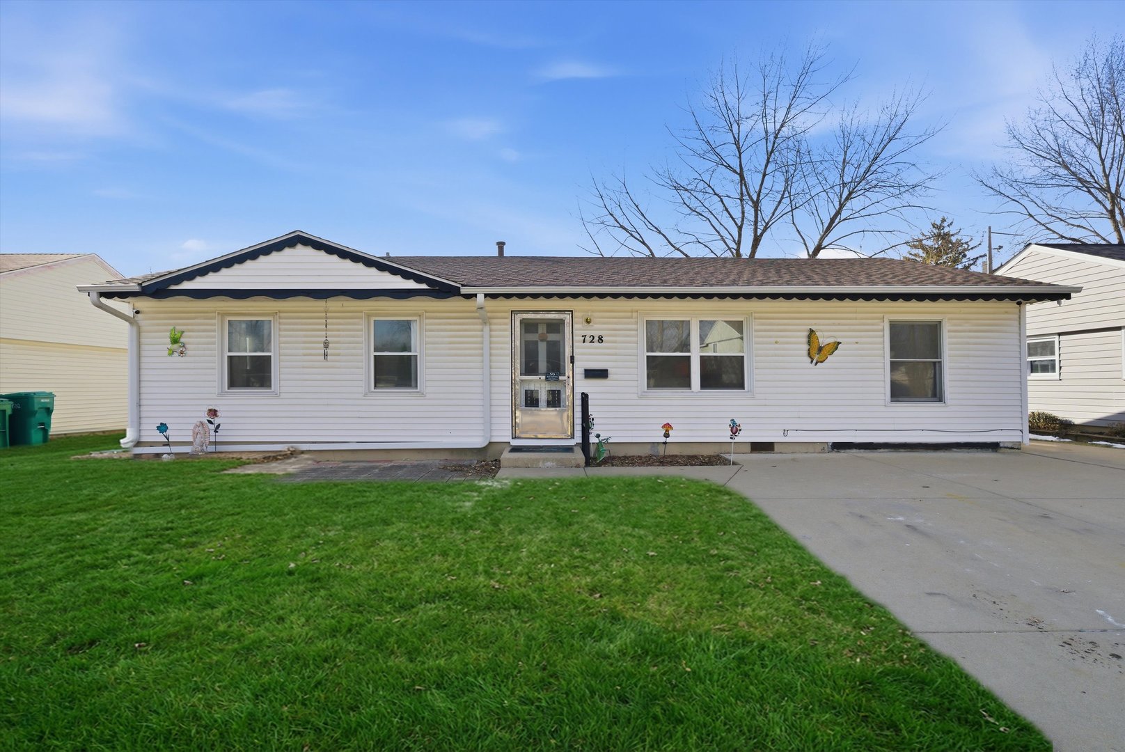 728 Farragut Avenue Romeoville, IL 60446 - Photo 1 of 32