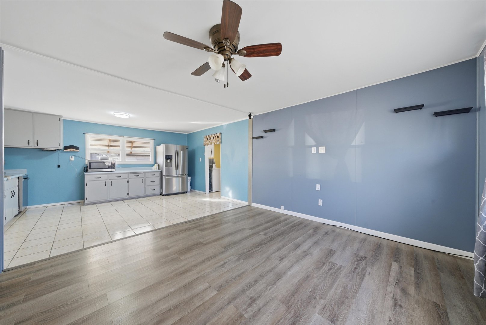 728 Farragut Avenue Romeoville, IL 60446 - Photo 5 of 32