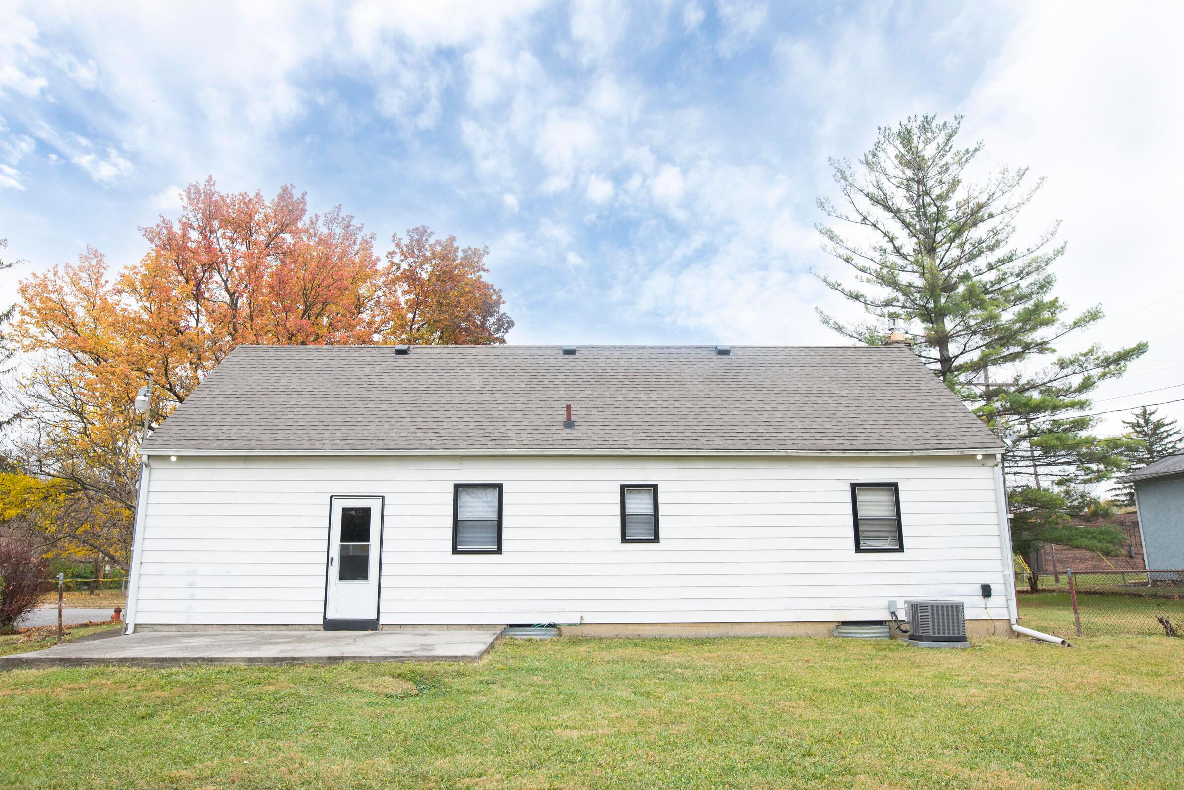3755 Karl Road Columbus, OH 43224 - Photo 20 of 49 DRM_8814