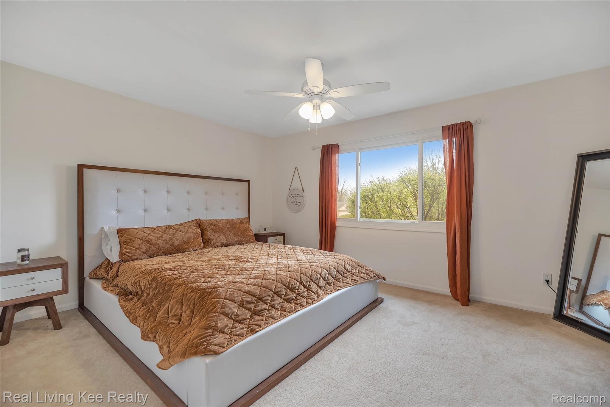 1175 Greenleaf Drive Rochester, MI 48309 - Photo 26 of 47 32-1175 Greenleaf Dr-WindowStill-Real-Estate-Photography-32.jpg